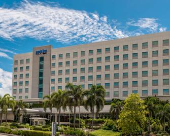 Park Inn By Radisson Davao - Davao City - Building