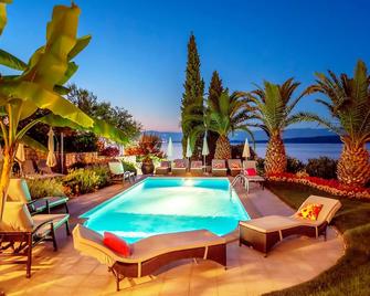 Vila Klara Malinska - Malinska - Pool