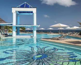 Sandals Regency La Toc - Castries - Pool