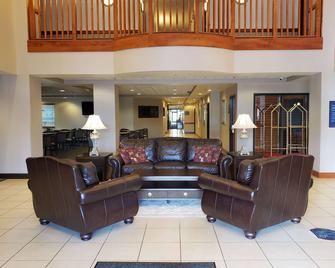 Wingate by Wyndham Coon Rapids - Coon Rapids - Living room
