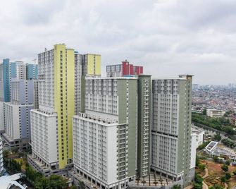 Nice And Homey 1Br At Maple Park Sunter Apartment - Yakarta - Edificio