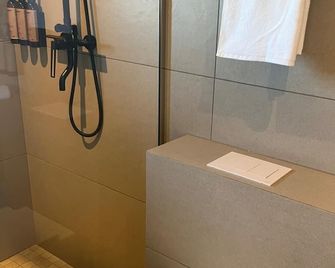 Peninsula Suites - Hellnar