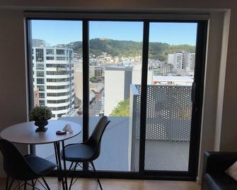 Apartment Heart of Wellington City - Balcony over the City Lights - Wellington - Balcony