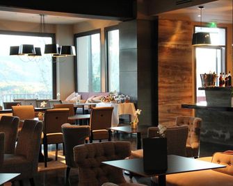 Les Lodges Sainte-Victoire Hotel & Spa - אקס אה פרובאנס - מסעדה