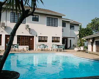 African Sands Bed And Breakfast - Amanzimtoti - Piscina