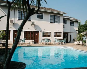 African Sands Bed And Breakfast - Amanzimtoti - Piscina