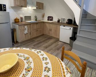 Charming house in the heart of Porquerolles Island-Regular Offers - Hyères - Keittiö