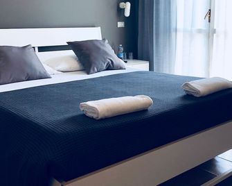 Hotel Aplo - Breakfast Experience - Cervia - Makuuhuone