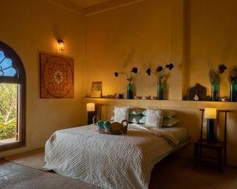 Luxurious Villas by the Lagoon. Surrounded by Lush Greenery - Kalpitiya - Bedroom