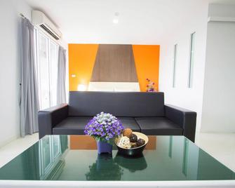 Prime Time Hotel Bang Saen - צ'ונבורי - סלון