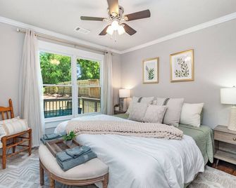 New 4 BR Bungalow Close to Everything Atlanta All 5 Star Reviews - Atlanta - Habitación