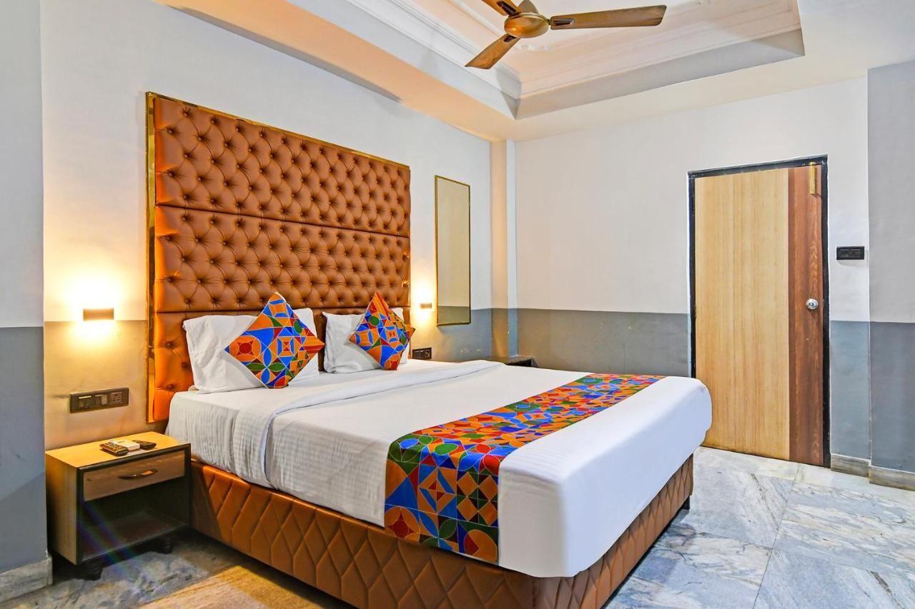 Fabhotel Gulshan International - Nr Peter Cat Park Street thumbnail 3