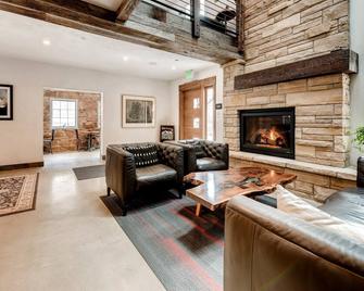 A-Lodge Boulder - Boulder - Living room