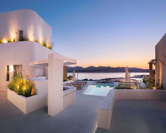 White Pebble Suites - بولونيا