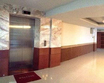 Century Grand Hotel - Bueng Kan