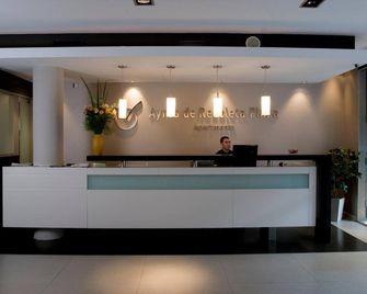 Ayres De Recoleta Plaza - Buenos Aires - Front desk