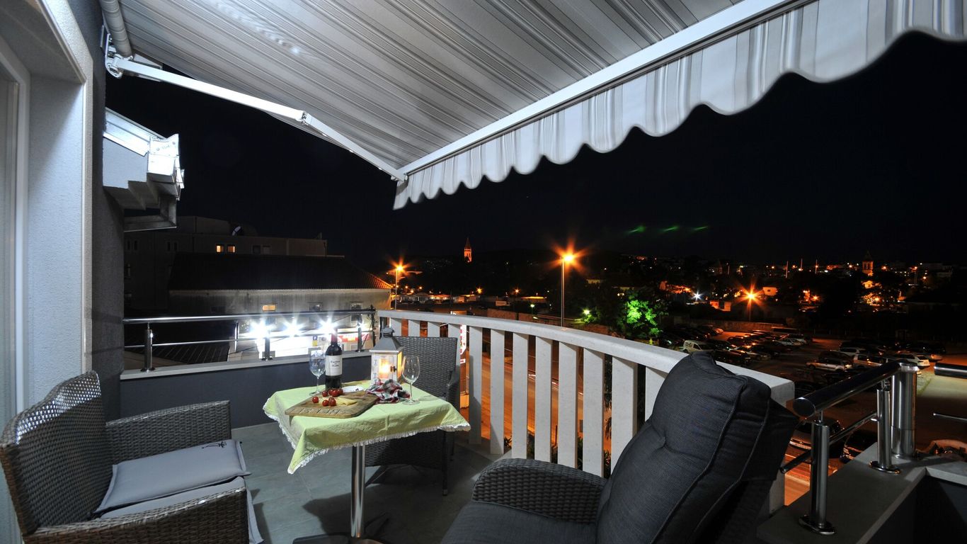 Apartments & Rooms Villa Maslina