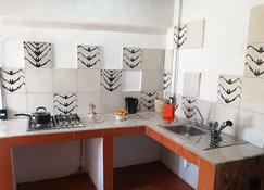 Casa Montagnola: naturaleza y tranquilidad - Teotitlán del Valle - Kitchen