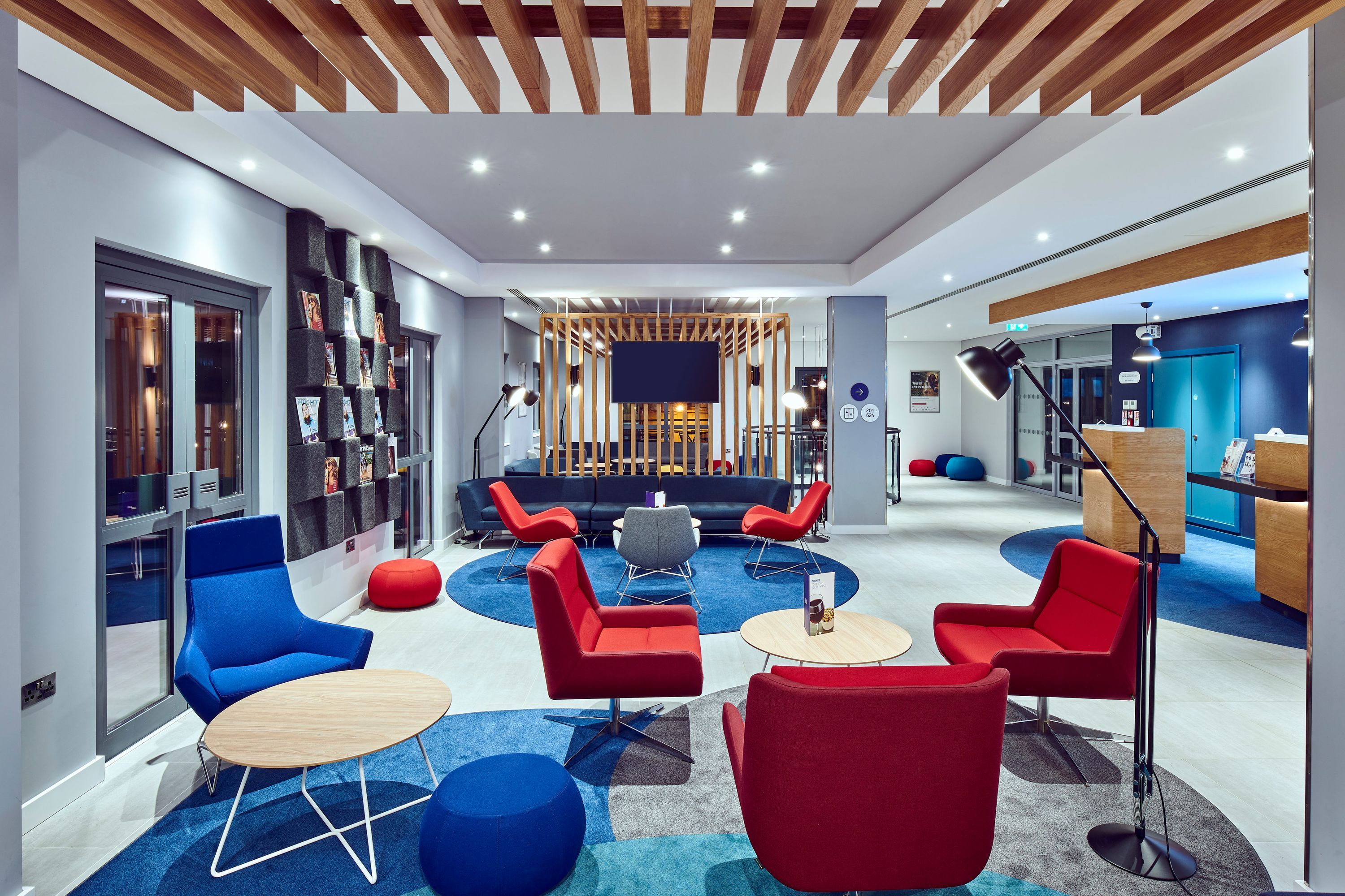 Holiday Inn Express Gibraltar By IHG - Gibraltar - טרקלין