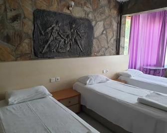 Beykonagi Hotel - Güre - Bedroom