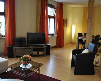 Apartment bel étage - Fritzlar - Wohnzimmer