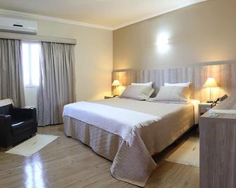 Hotel Jaguar - Uberaba - Habitación