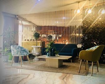 Hotel Marqués de Santillana - Torrelavega - Lobby