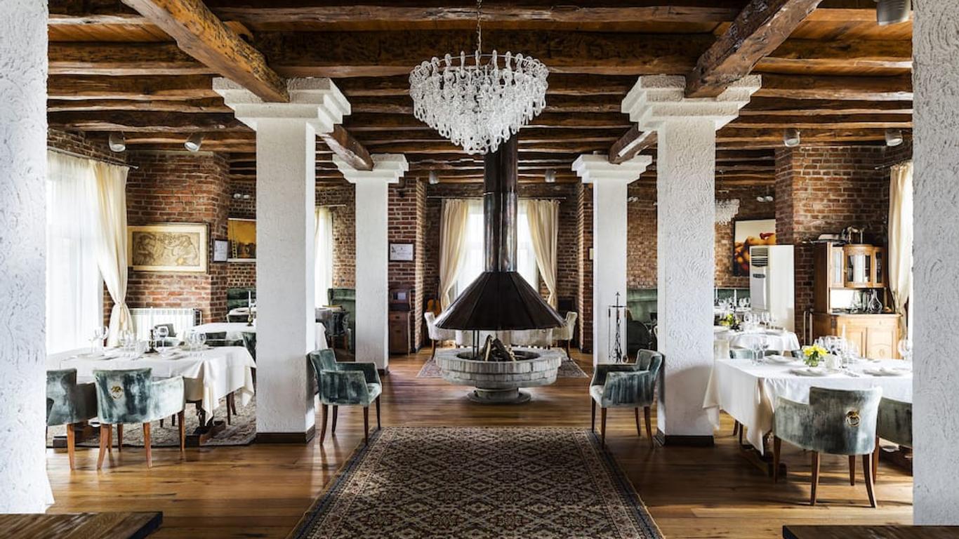 Chateau Copsa Complex