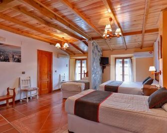 Hotel Las Palmeras By Vivere Stays - Zafra - Schlafzimmer
