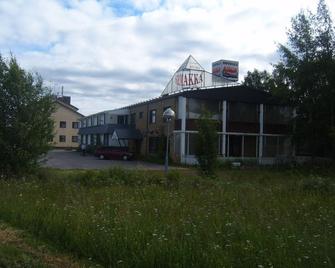 Hotel Takka-Valkea - Salla - Edifício