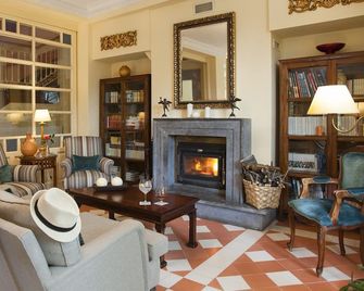 Casona de La Paca - Cudillero - Living room