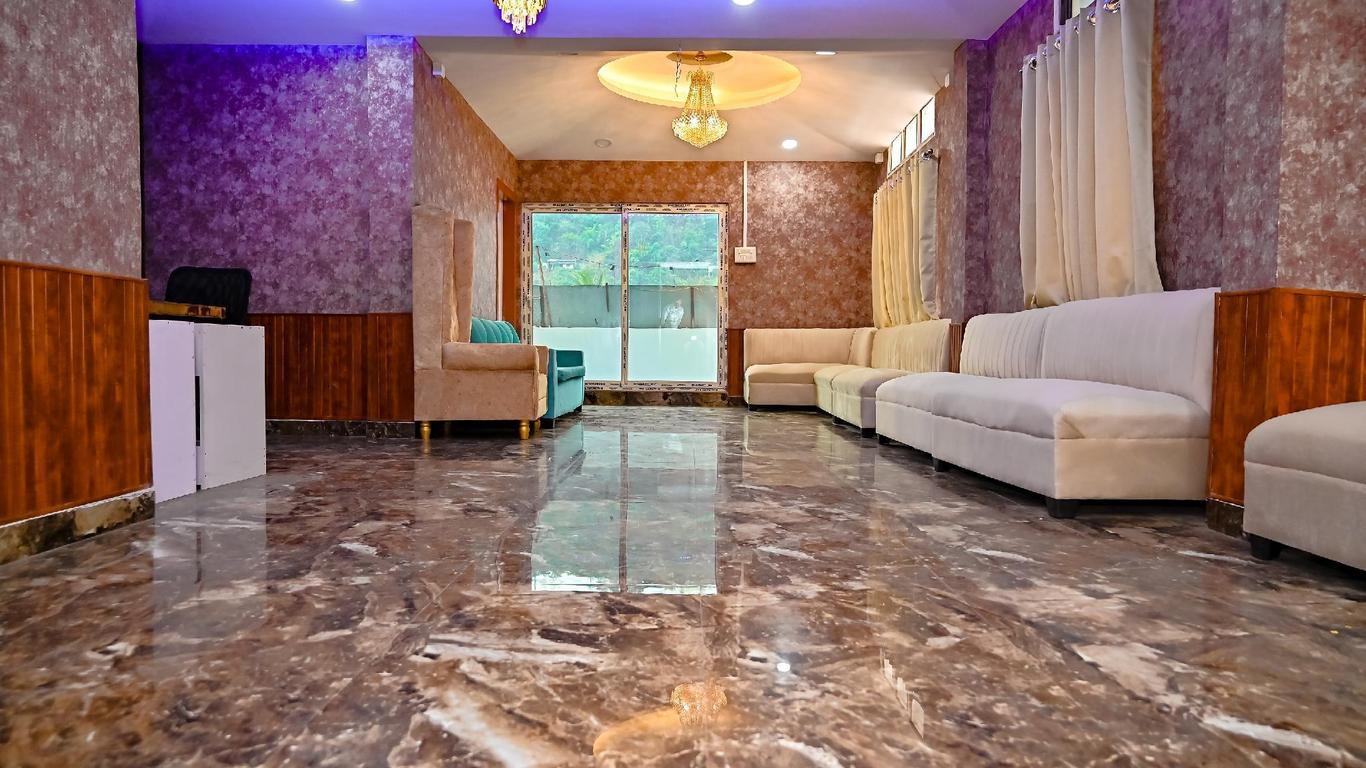 Oyo 11696 Holiday Inn Guest House