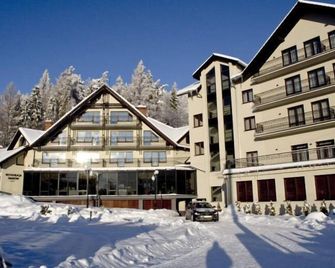 Hotel Zimnik Luksus Natury Spa & Wellness - Lipowa - Building