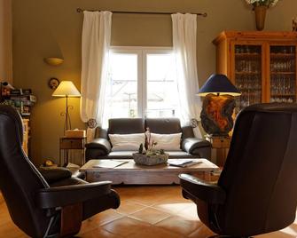 Villa Des Cammaous - Saint-Jean-de-Cuculles - Sala de estar