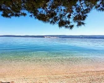 Holiday Village Sagitta - Omiš - Beach