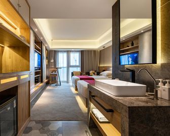 Tuyue Art Hotel(Sunshine 100 Wanda Plaza) - Weifang - Bedroom