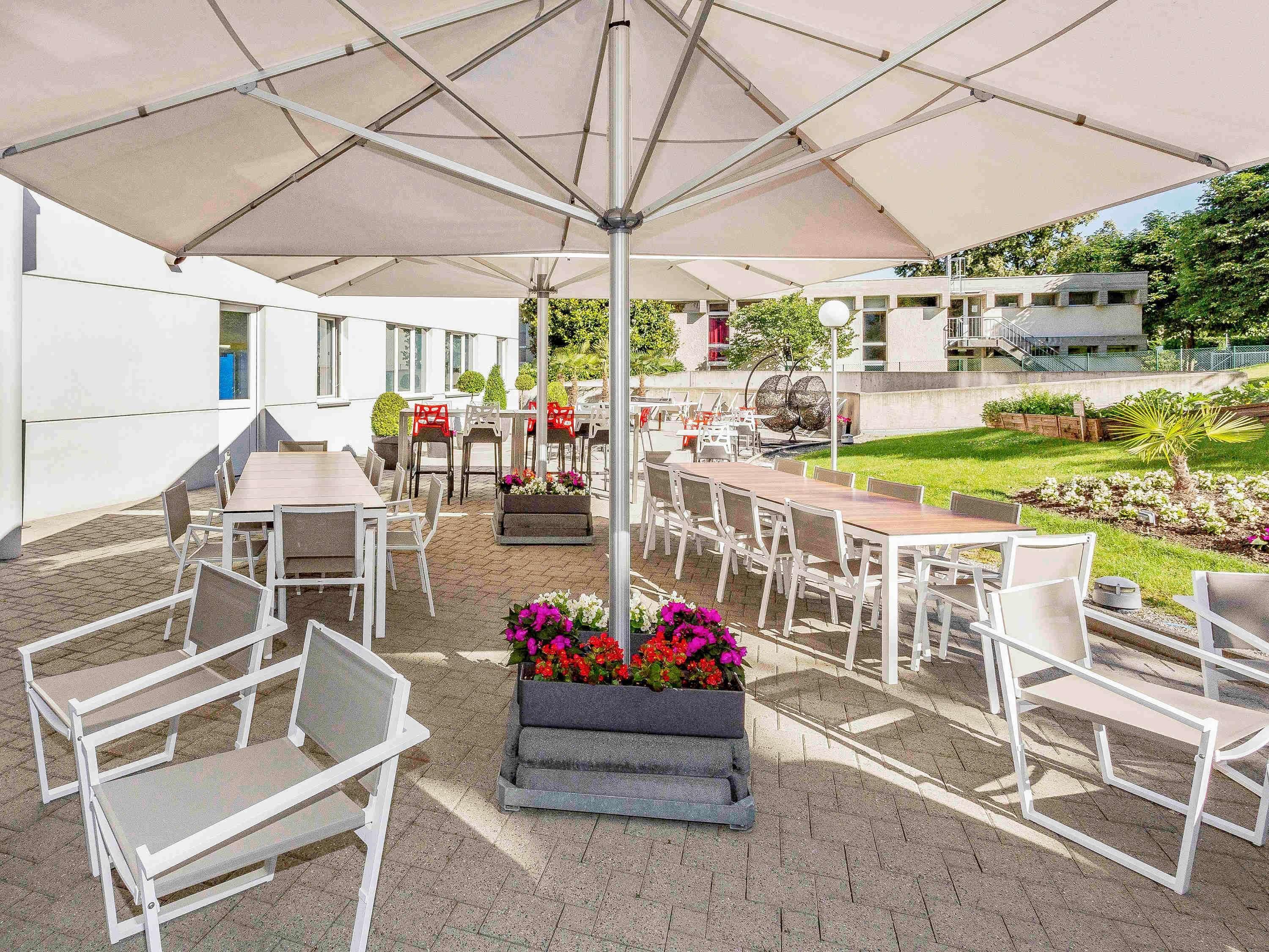 Novotel Suites Genève Aéroport - ג'נבה - פטיו