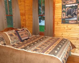 Pine Bear Cottage Adirondack for Rent - Long Lake - Habitación