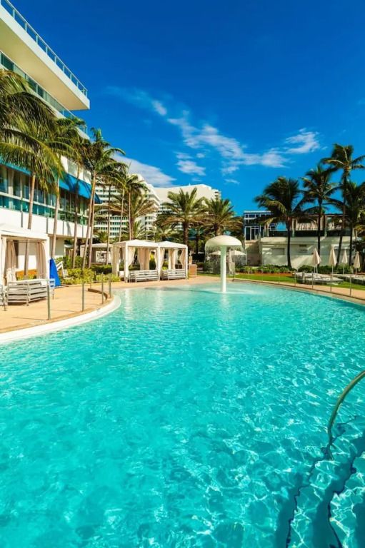FontaineBleau Resort Balcony w Ocean and City View - ميامي بيتش - حوض السباحة