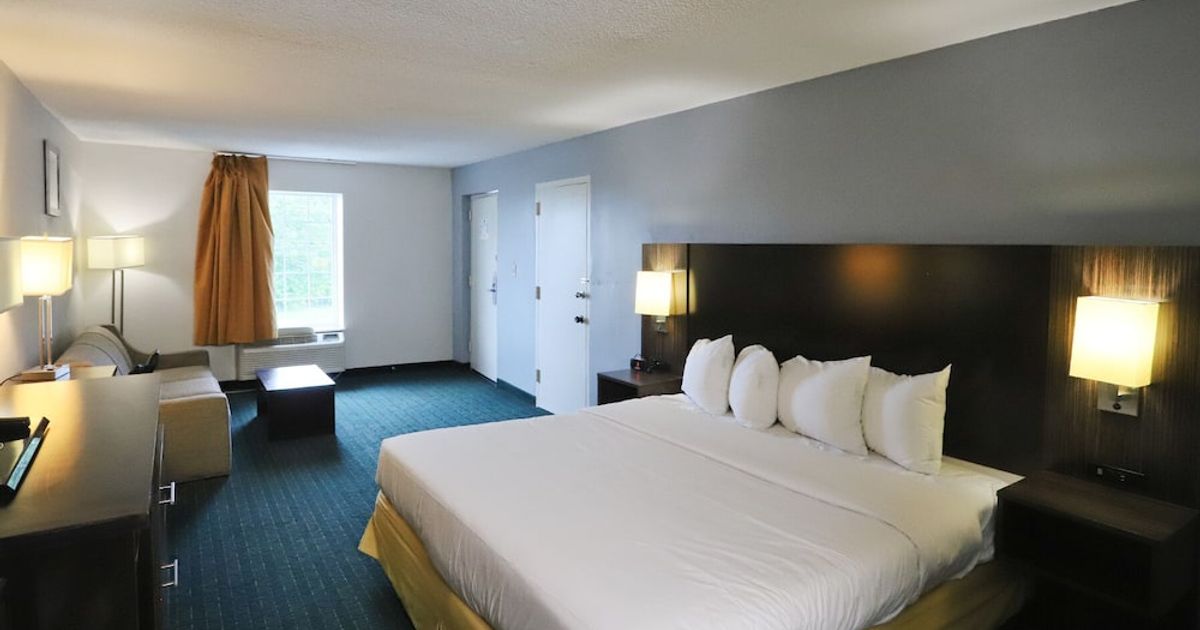 Greenville Inn & Suites from $57. Greenville Hotel Deals & Reviews - KAYAK