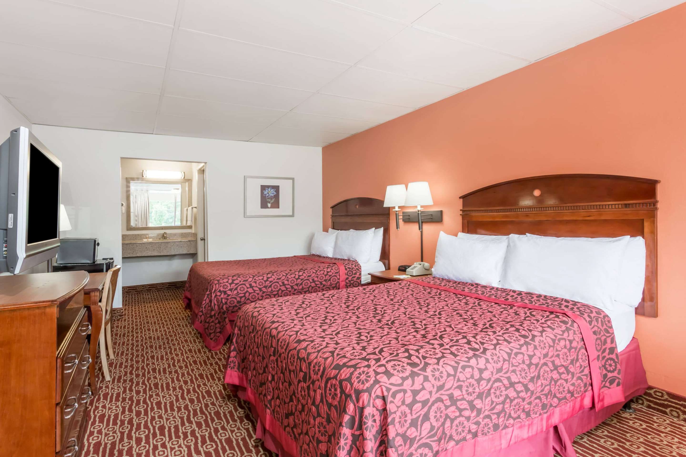 Days Inn by Wyndham Fredericksburg North