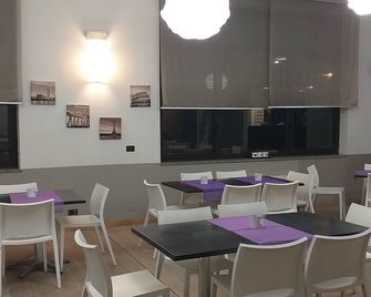 Hotel Cavalieri - Peñarol - Restaurante