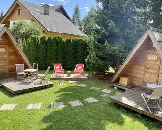 Glamping houses J-Max - Bled - Innenhof