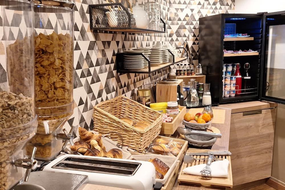 Hotel Le Saint Quentin - Saint-Quentin - Buffet
