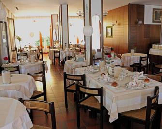 Hotel Astoria - Pineto - Ресторан