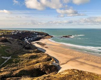 Finest Retreats - Bishop Rock - Sennen - Beach