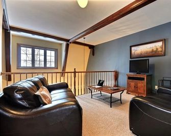 Les Manoirs - Rvmt - Mont-Tremblant - Living room