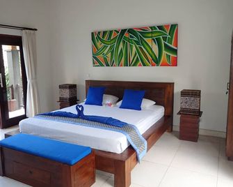 Alami Resort, Restaurant and Dive Center - Abang - חדר שינה