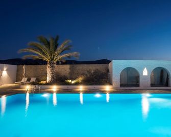 Villa Bellonia - Naousa - Pool