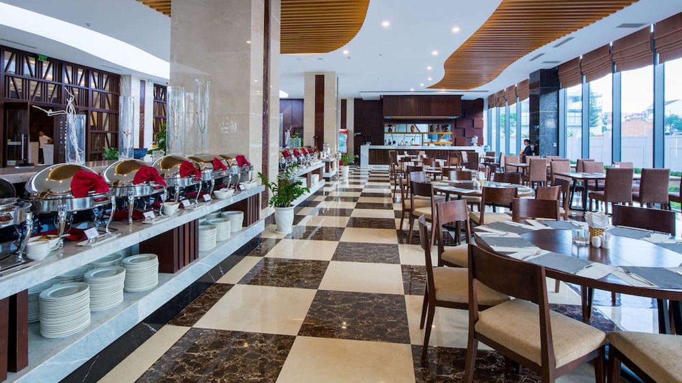 므엉 탄 럭셔리 부온마투옷 호텔